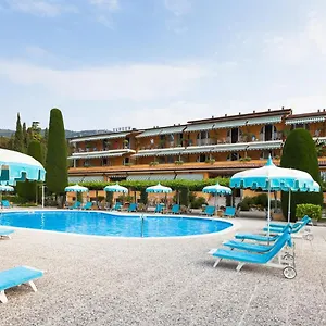 Hotel Garden, Garde